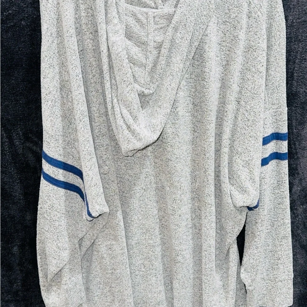 Torrid Hooded Sweatshirt - Picture 3 of 3